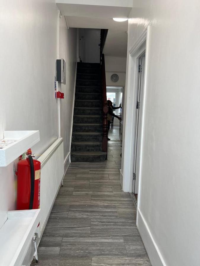 Hotel Woodgreen House London Exterior foto